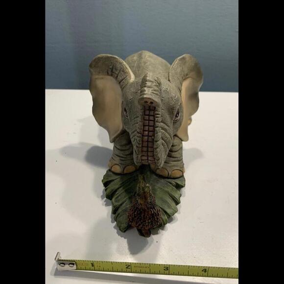 Tuskers Baby Elephant playing with Friend Figurine Sloth Large Ears Vintage - Picture 5 of 11